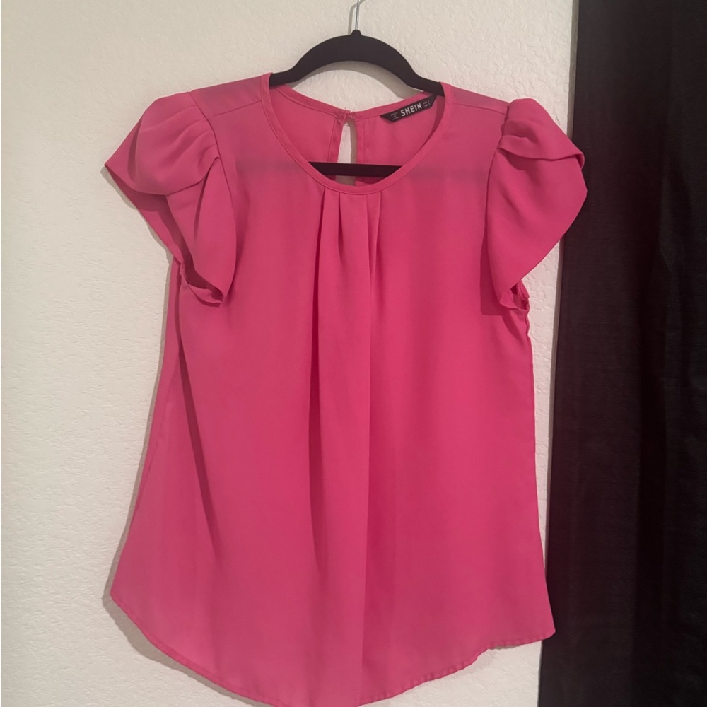SHEIN Multicolored Blouse with Ruffled Cap Sleeves and Pleated Details